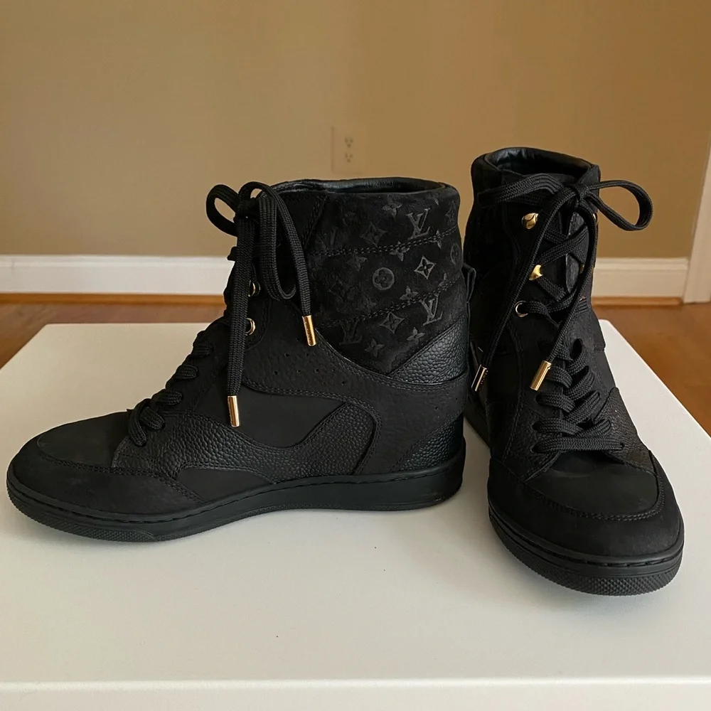 Excellent Louis Vuitton Ankle Boots - Picture 5 of 15
